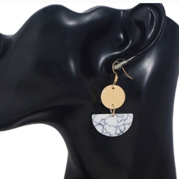 FLASH SALE ❤️ - Picture 2 of 4